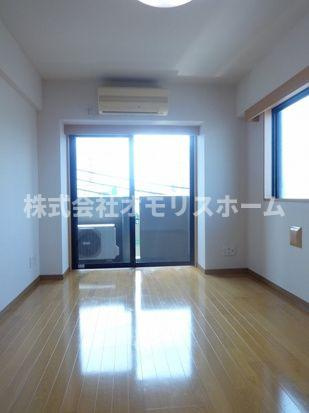 ルーブル多摩川弐番館の居間・リビング