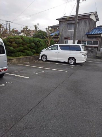 センタービレッジ上津の駐車場