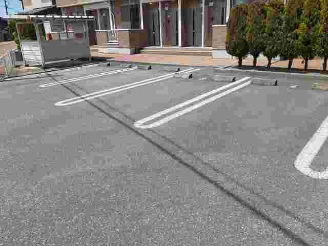 ヴァロワールの駐車場