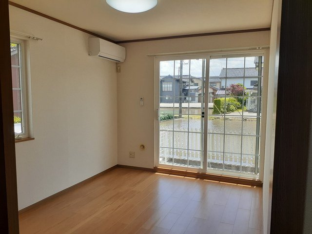 ソレイユサカエの内装