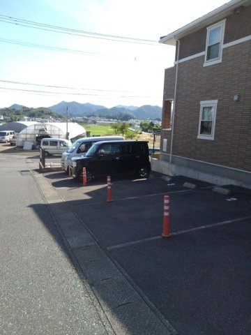 サニーヒルの駐車場