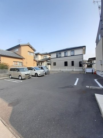 エルヴィータの駐車場