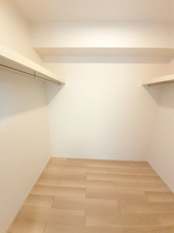 ハウスアイ　光の収納