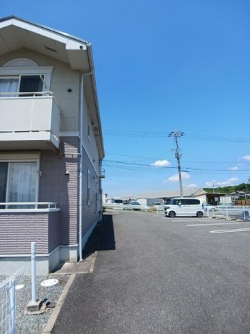 サニープレイスの駐車場