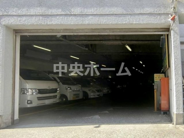 錦糸町ハイタウンの駐車場|【敷地内駐車場】最新の空き状況や費用などの詳細は担当スタッフまでお問い合わせください。