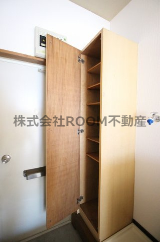 メイプルコート一万城の収納|落ち着いた雰囲気の外観です