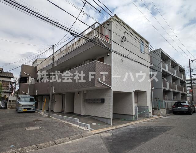 エバーグリーン行徳の外観