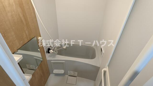 エバーグリーン行徳の浴室