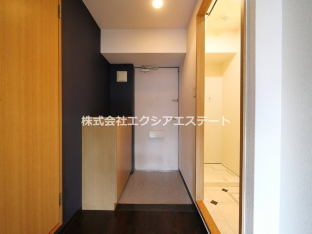 プレサンスフジの玄関