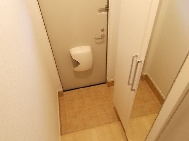 プラシージュの玄関