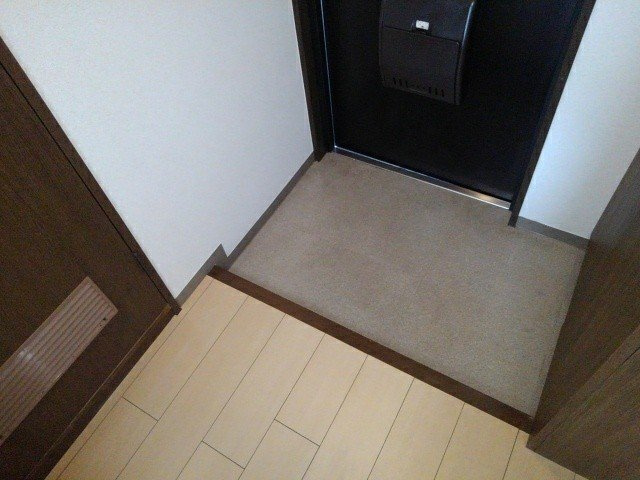 新横浜ＦＳビルの玄関