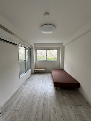 ヒルバレー妙法寺駅前の居間・リビング