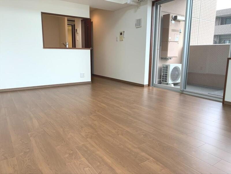 クロスレジデンス大阪新町の居間・リビング