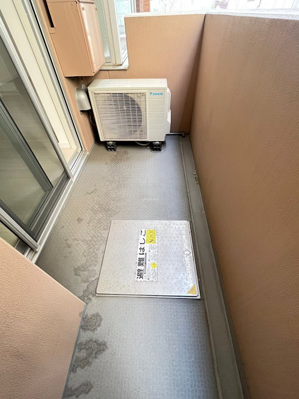 クロスレジデンス大阪新町のバルコニー