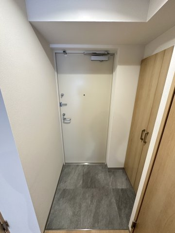 ArtizA瓦屋町Ⅱの玄関