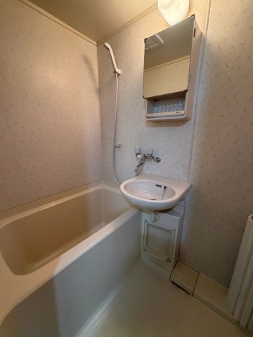 ラヴィアンヌ芦屋の浴室