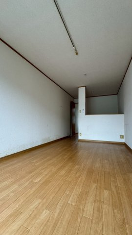 CasaJR箱崎　D棟の居間・リビング