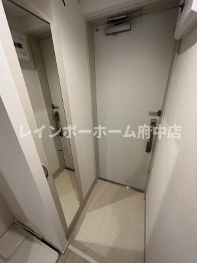 リブリ・ラピスカーサの玄関