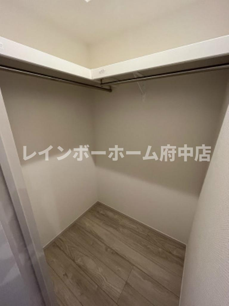 リブリ・ラピスカーサの収納