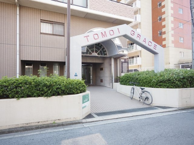 友井グレイスのエントランス