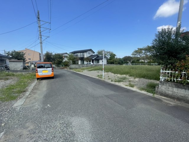 田中西町土地の前面道路含む現地写真