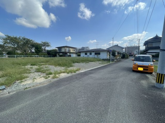 田中西町土地の前面道路含む現地写真