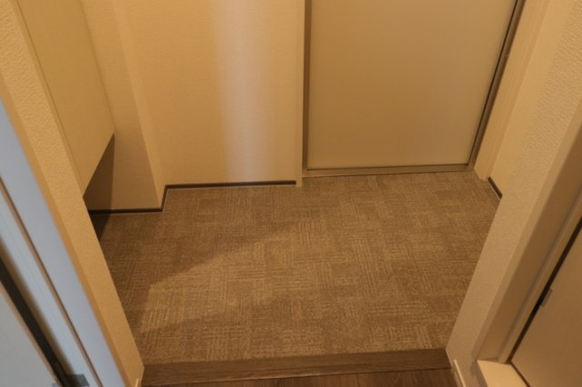 D-room　津福今町の玄関|落ち着いた玄関です