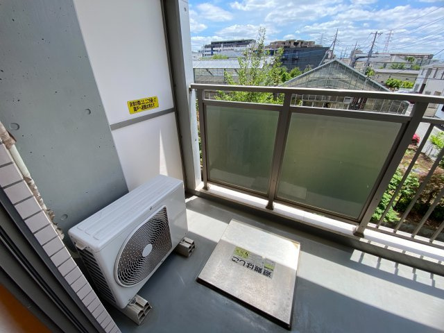 プロミネンスⅤのバルコニー|別部屋イメージ写真
