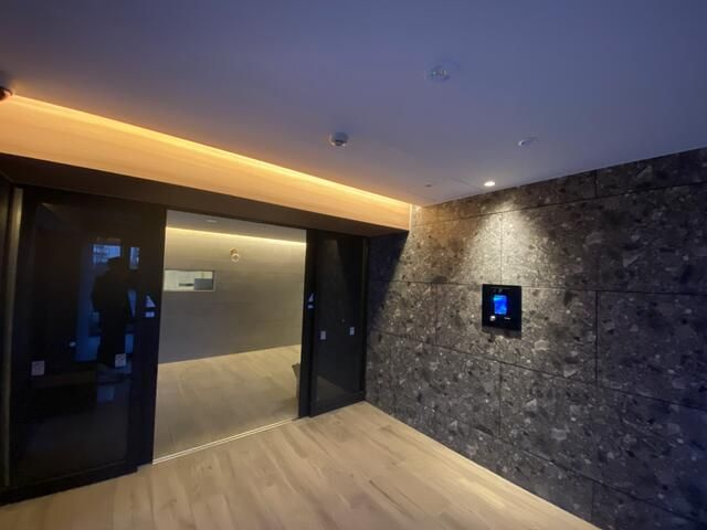 ＣＲＥＳＴ　ＴＡＰＰ新横浜のエントランス