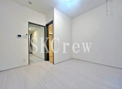 【居間・リビング】 | B CITY APARTMENT SHINJUKU NW  | 別号室の写真です