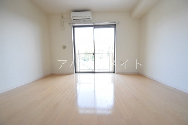 【洋室】 | クレシア東戸塚 | 使い勝手のいい洋室です