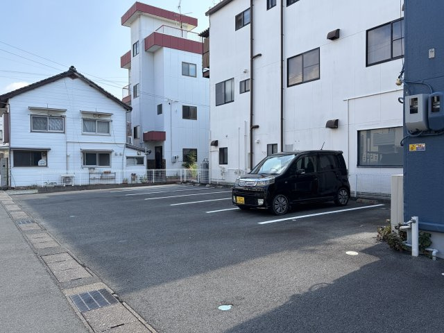幸1丁目貸事務所ビルの駐車場|駐車場：7台