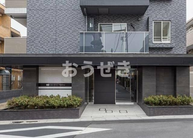 ガーラ・ヒルズ千歳烏山のエントランス