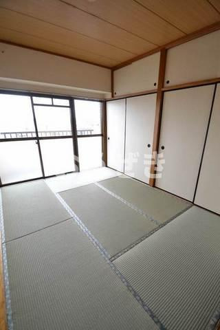 信明コーポの和室