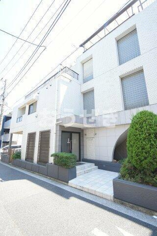 カーサマツダの外観
