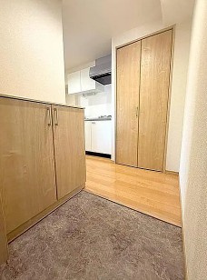 アルヴィータ舞浜の玄関
