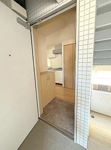 アルヴィータ舞浜の玄関