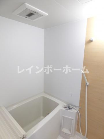ルネス　フルーレの浴室