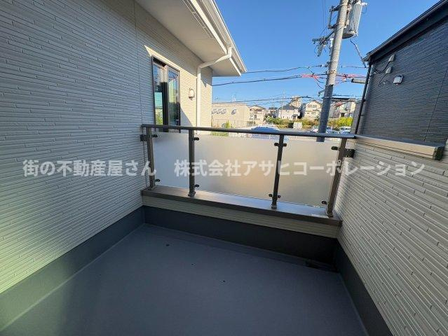 垂水区清水が丘2丁目　新築戸建て　2号棟のバルコニー|開放的で明るい空間を演出してくれるバルコニーです