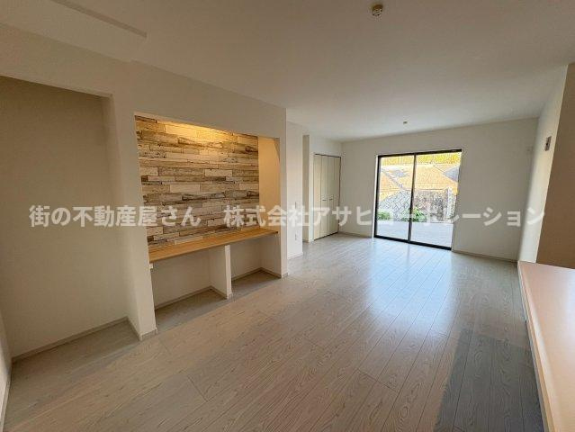 垂水区清水が丘2丁目　新築戸建て　2号棟の居間・リビング|ゆったりとしたリビングです