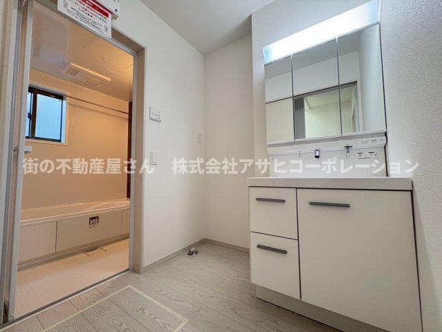 垂水区清水が丘2丁目　新築戸建て　2号棟の独立洗面台|独立洗面台、朝の身支度には欠かせません