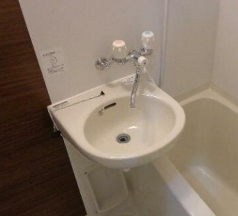 藤沢市湘南台３丁目のアパートの洗面所