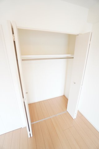 【収納】 | キャトルセゾン都賀 | ※同物件・反転タイプの写真です。