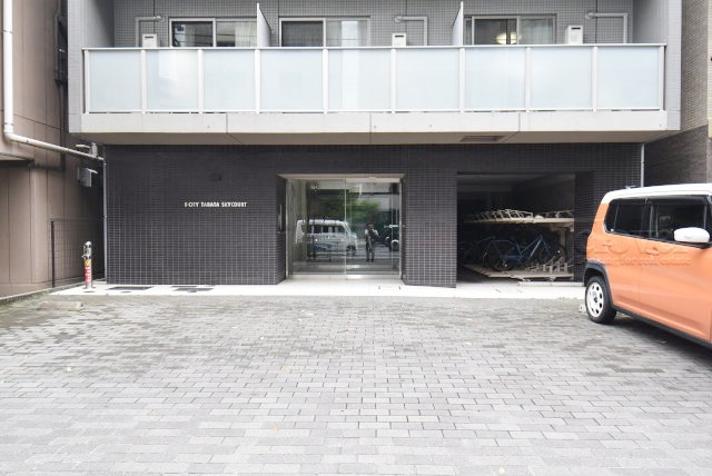 【エントランス】 | BCITY TABATA SKYCOURT  | マンションの「顔」ともいうべきエントランス部分です。～即日のご見学可能～　お問合せはお気軽に。