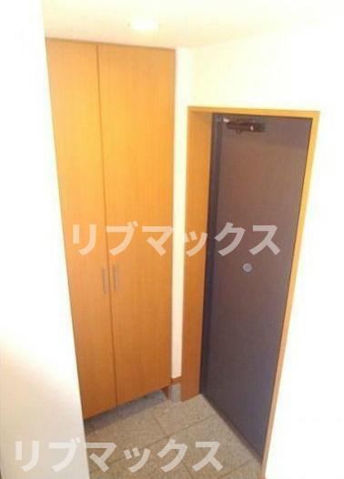 【玄関】リバーレ池袋 