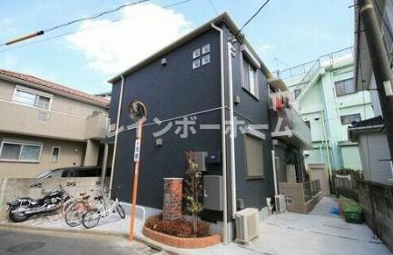 プレシャスの外観