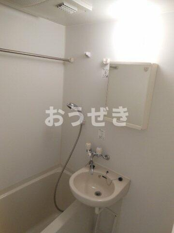 ガーラ・シティ亀戸の洗面所|浴室換気乾燥機付き