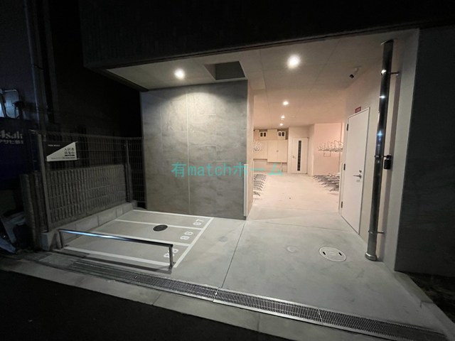 ArtizA瓦屋町Ⅱの駐車場
