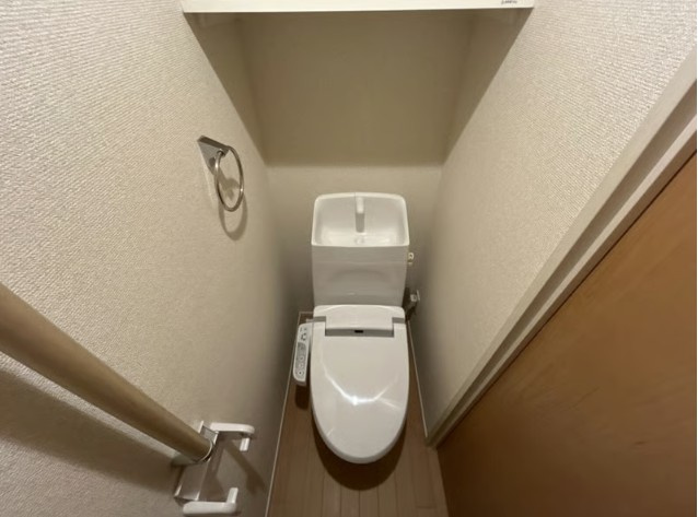 レオパレスウイングコートヤチヨのトイレ