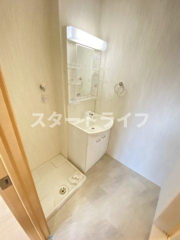 大阪市淀川区西中島１丁目のアパートの洗面所